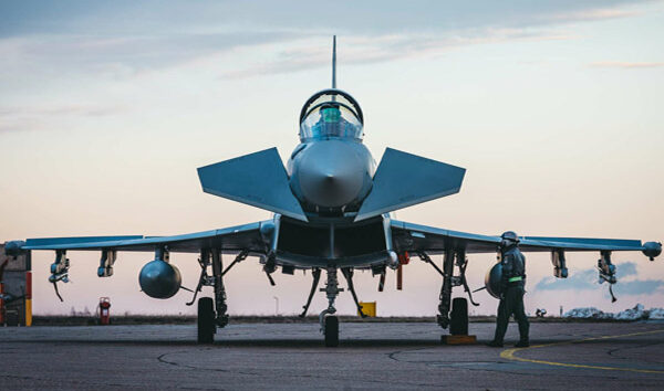 İngiltere’den Typhoon uçaklarına 613 milyon dolarlık yatırım