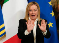 İtalya İsrail ile savunma anlaşmasını askıya aldı