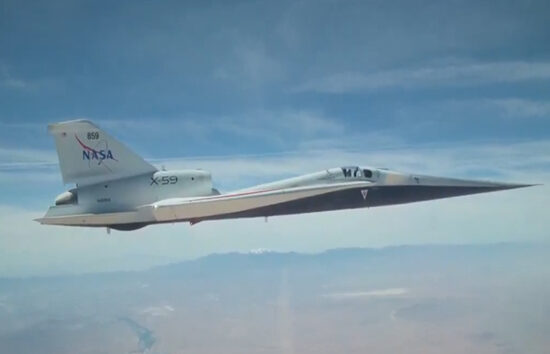 NASA’nın X-59 uçağı ilk kez iniş takımları kapalı uçtu