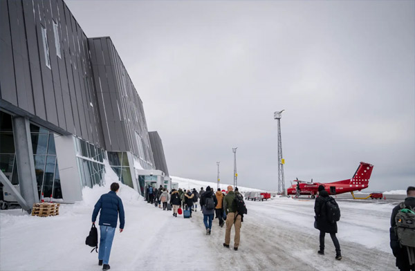 Nuuk Havalimanı’na bomba ihbarı yapıldı