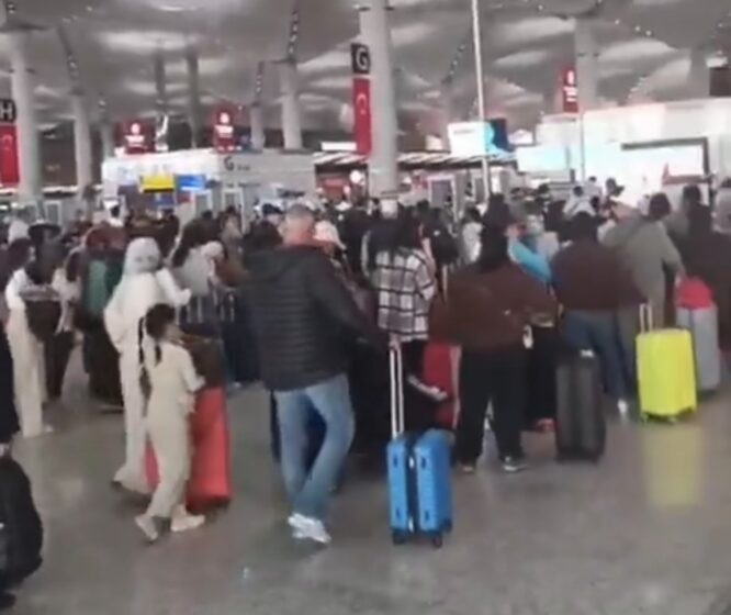 Havalimanlarında bayram tatili yoğunluğu başladı