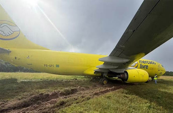GOL Linhas Aéreas’ın B737 uçağı inişte pistte çıktı