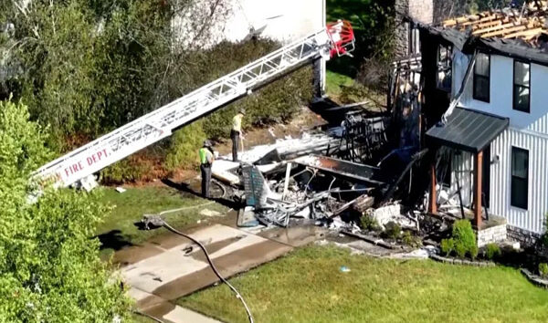 ABD Ohio’da PA-28 evin üzerine düştü