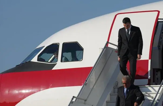 İspanya Başbakanı’nın uçağı Ankara’ya acil indi