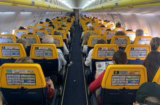 Ryanair o iki yolcu için verilen karara sevindi