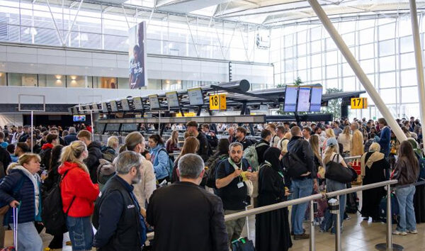 Schiphol Havalimanı’nda güvenlik kargaşası yaşanıyor