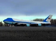 Air Force One Çin dönüşü Alaska’ya indi
