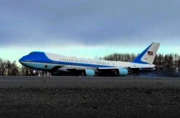Air Force One Çin dönüşü Alaska’ya indi