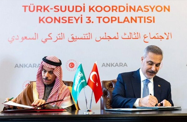 Türkiye ile Suudi Arabistan vize muafiyeti imzaladı
