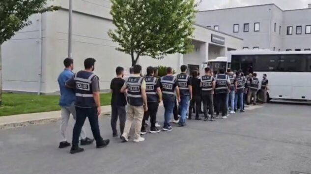 İstanbul Havalimanı’nda 21 hanutçu yakalandı