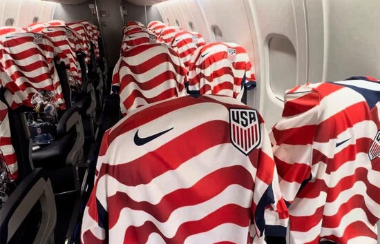 American Airlines yolcularına sürpriz yaptı