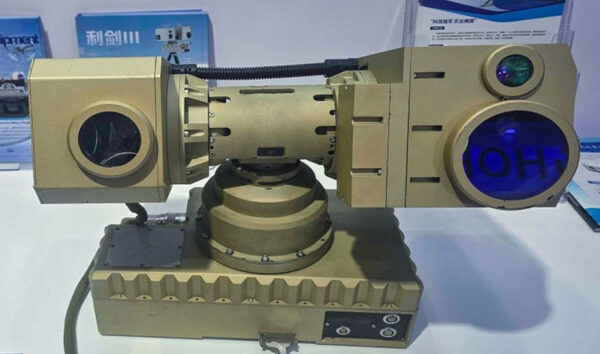 Çin sırt çantasında taşınan drone savar yaptı