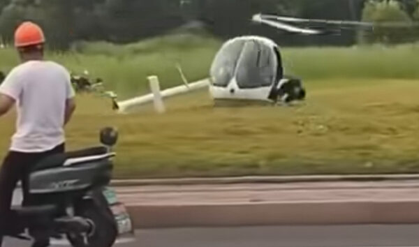 Zhonglian F-27 tipi helikopter testte düştü