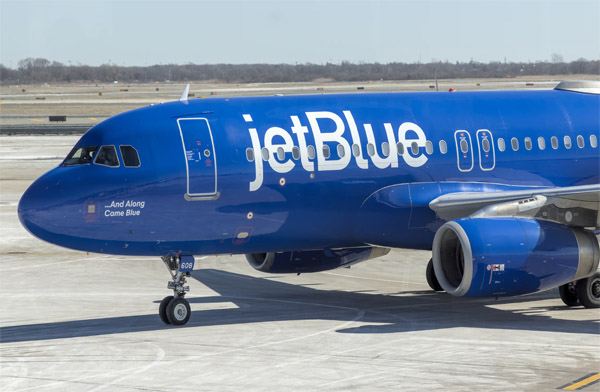 JetBlue uçağına JFK inişinde drone çarptı