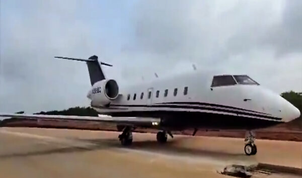 Nijerya’da Challenger 601 karayoluna indi
