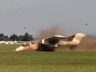 Polonya’da tarihi uçak OV-10 Bronco inişte kaza yaptı