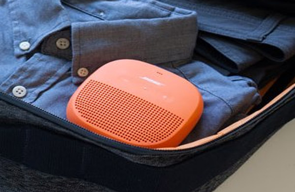 UA uçağını Bluetooth cihazı geri döndürdü