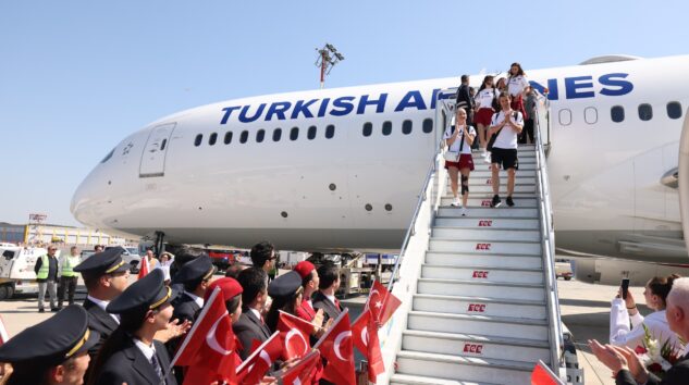 A Millî Kadın Voleybol Takımı yurda döndü