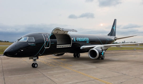 Azorra 30 adet E-Freighter kargo uçağı anlaşması imzaladı