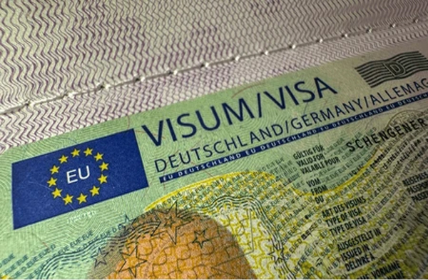 Almanya 62 ülkeye daha vize istemiyor
