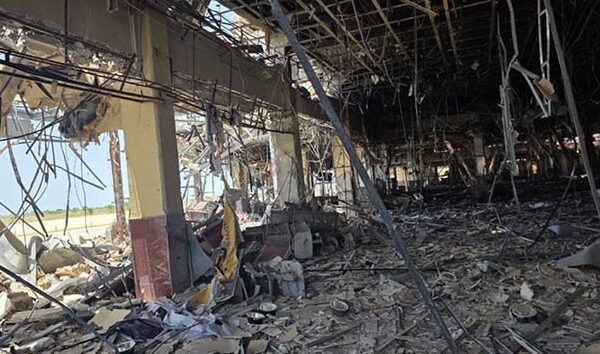 ABD’nin vurduğu Buşehr Havalimanı enkaza döndü