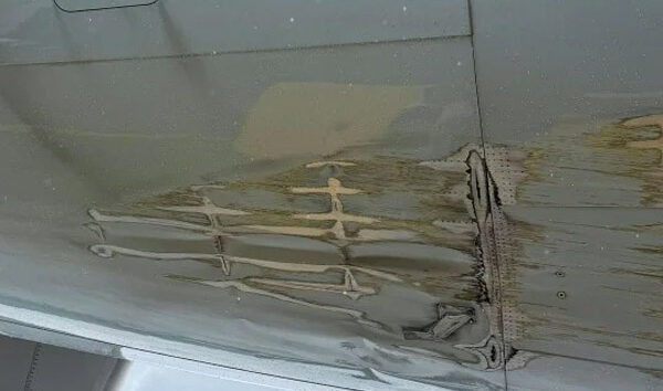 Cathay Pacific’in A330-300’ü pas geçerken kuyruk sürttü