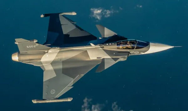 İsveç Ukrayna’ya 16 adet Gripen E savaş uçağı gönderiyor