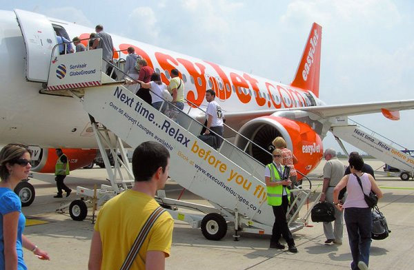 EasyJet Priştine Havalimanı’nda atağa geçti