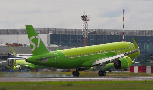 S7 Airlines yardımcı pilotlara iniş kısıtlaması getirdi