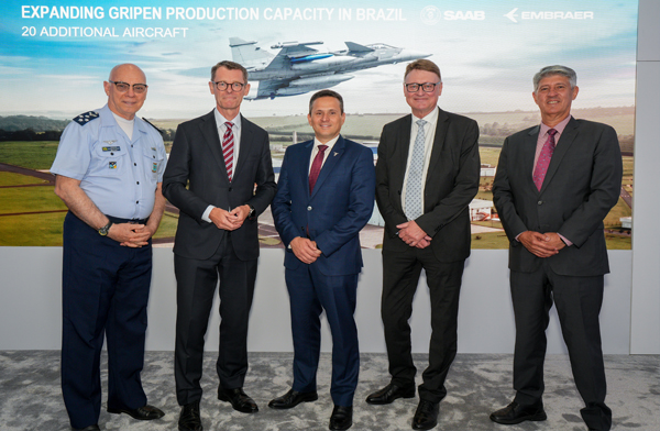 Embraer ile Saab Gripen anlaşması imzaladı