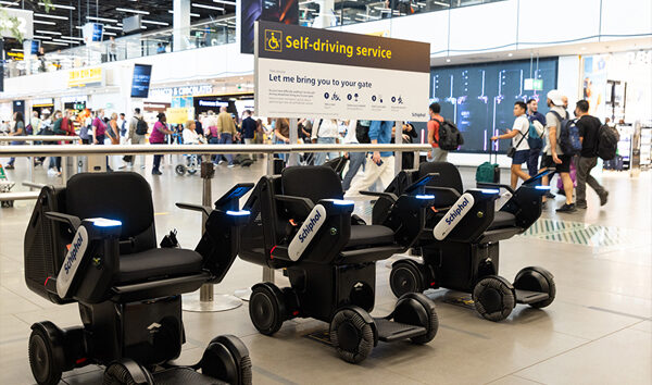 Schiphol Havalimanı kısıtlı yolcular için önemli karar