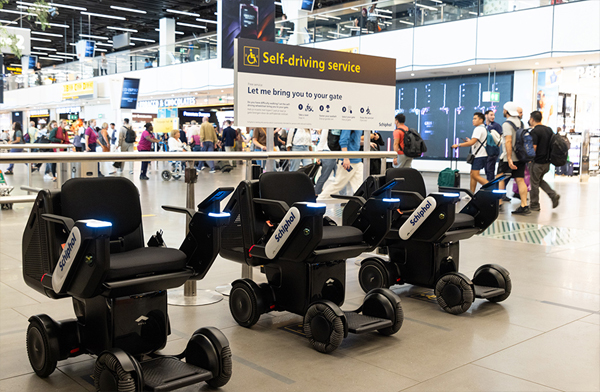 Schiphol Havalimanı kısıtlı yolcular için önemli karar