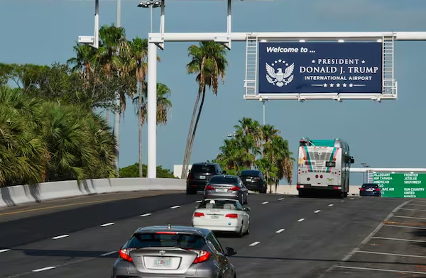 Palm Beach Havalimanı’nın değişen adı resmileşti