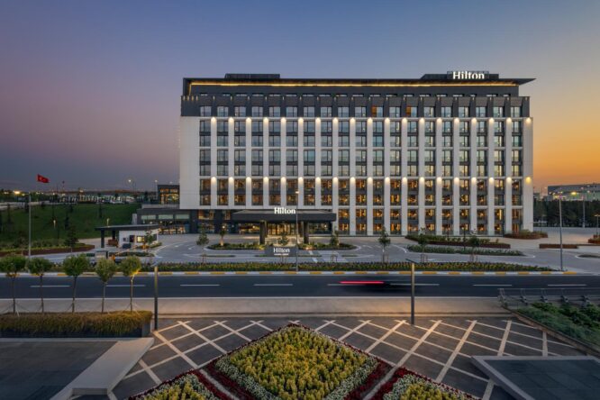 Hilton, Türkiye’deki 100. otelini İGA İstanbul Havalimanı’nda açtı