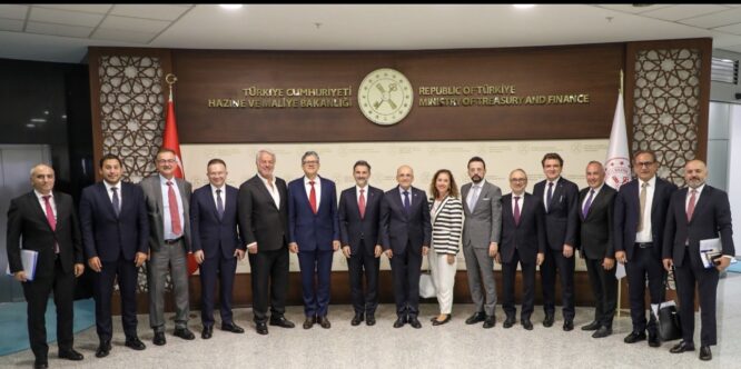 HİB Başkanı ve heyeti 3 bakanı makamlarında ziyaret etti