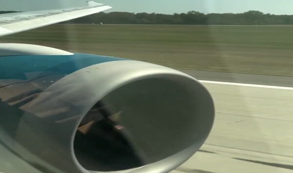B787 Münih Havalimanı kalkışında hasar gördü