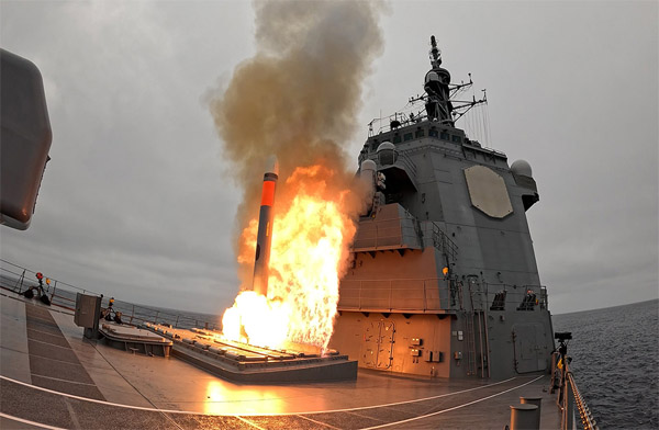 Japon ilk savaş gemisinden Tomahawk füzesi fırlattı