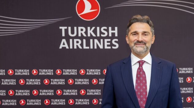 THY Başkanı Şeker çalışma arkadaşlarına ve yolculara teşekkür etti