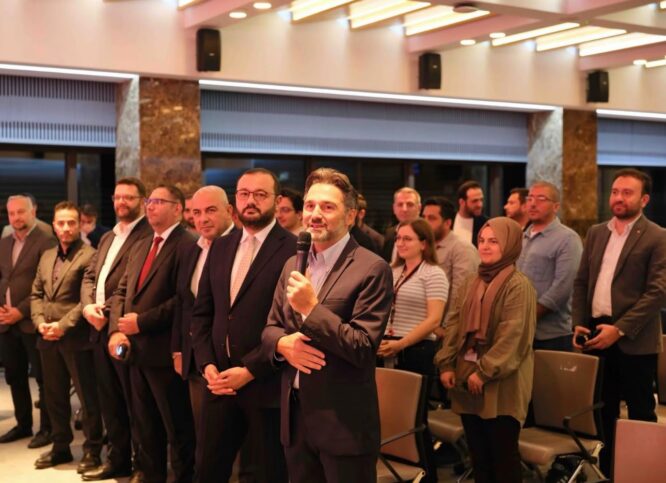 THAY Başkanı Şeker mezuniyet heyecanını paylaştı