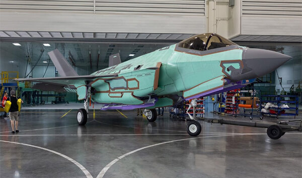 Almanya ilk F-35A uçağını almak için gün sayıyor