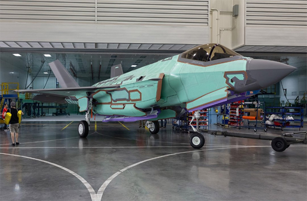 Almanya ilk F-35A uçağını almak için gün sayıyor