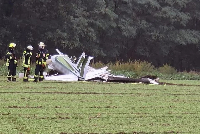 Almanya’da Cessna 172 düştü; 3 kişi hayatını kaybetti