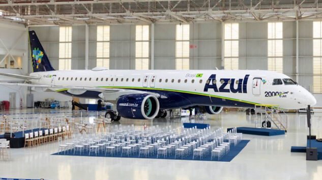 Embraer 2000’nci uçağının Azul Havayolu’na teslim etti