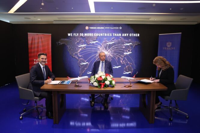THY Boeing 737 MAX siparişini Erdoğan’ın huzurunda verdi
