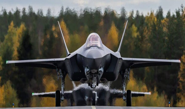 Finlandiya’ya ilk F-35A uçakları teslim edildi