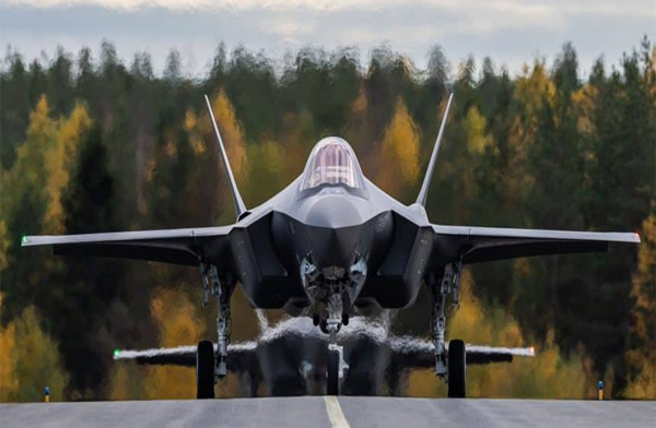 Finlandiya’ya ilk F-35A uçakları teslim edildi