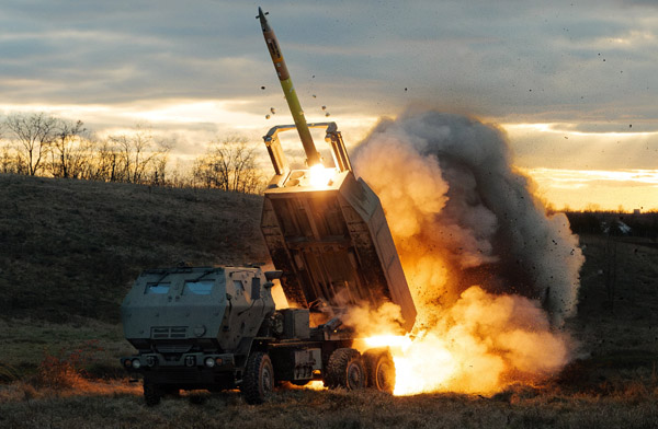 İsveç, ABD’den M142 HIMARS topçu sistemleri alıyor