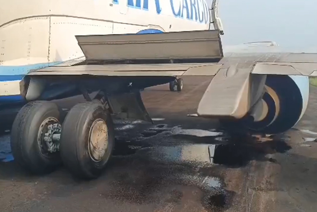 Kindu Havalimanı’nda B737-300F’nin inişte ön takımı çöktü