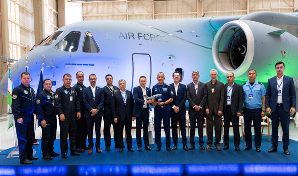 Özbekistan Hava Kuvvetleri ilk C-390 uçağını teslim aldı