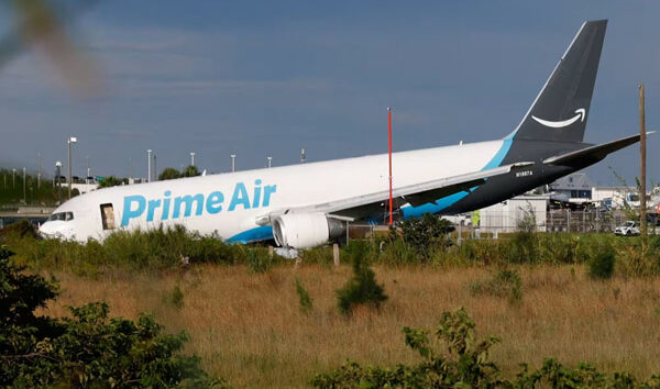 Miami’de Amazon Prime Air’in B767-300’ü inişte pistten çıktı